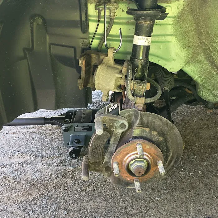 Scott's Automotive Repairs & Services 9