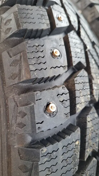 Dean's Discount Tire 1
