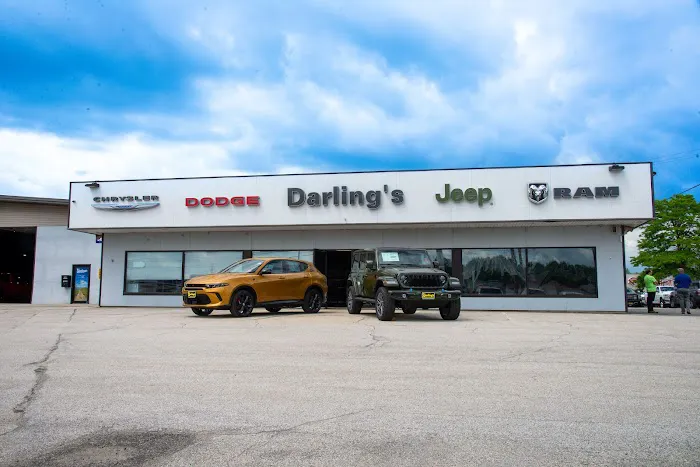 Darling's Newport CDJR Service Department 0