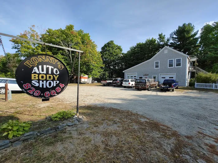Ronny's Auto Body Shop 0