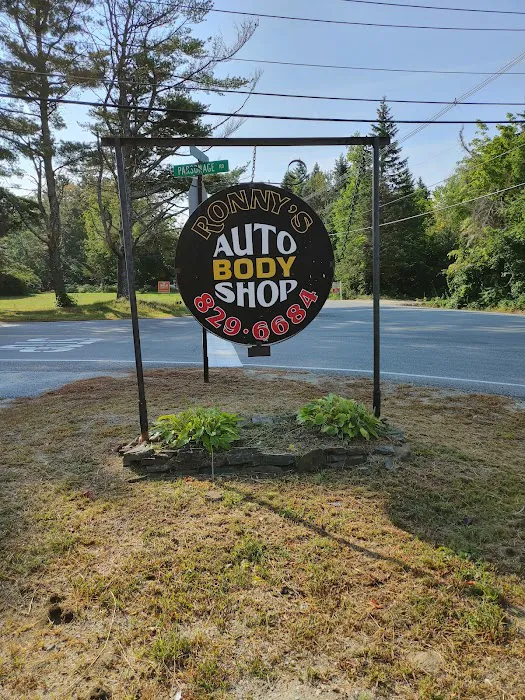Ronny's Auto Body Shop 4