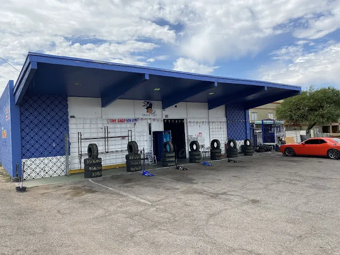 Yaquis Tires Shop 5