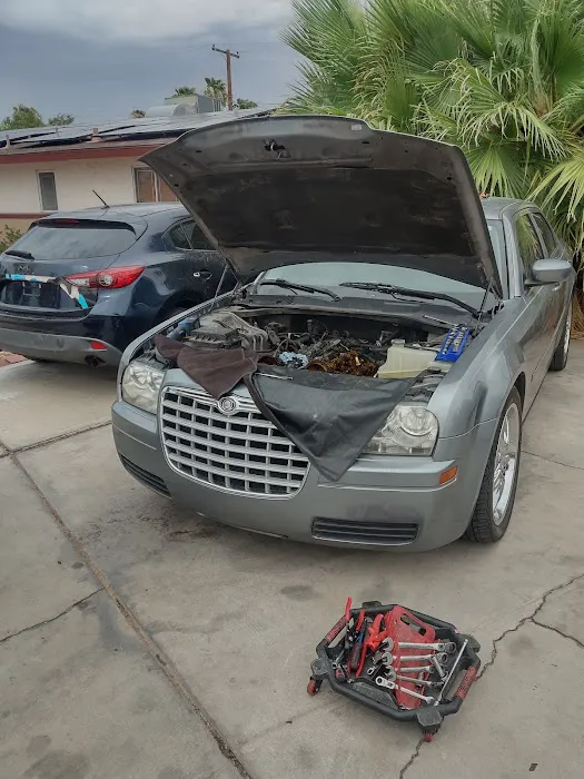 A1mobile mechanics is a mobile mechanics service that comes to you at home ,work or side of the road 4