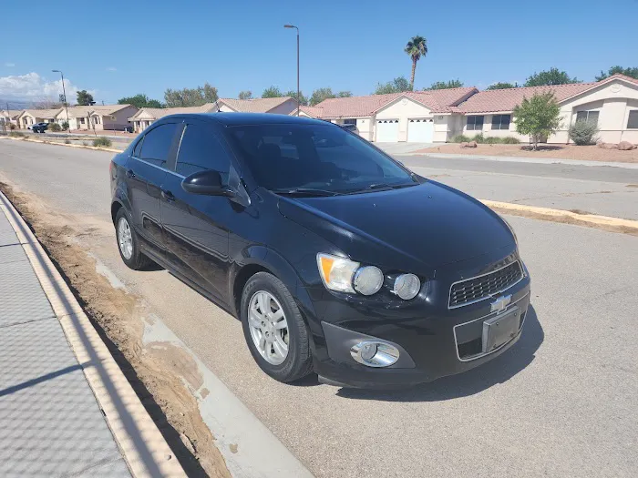 Desert Tint & Auto Glass 4