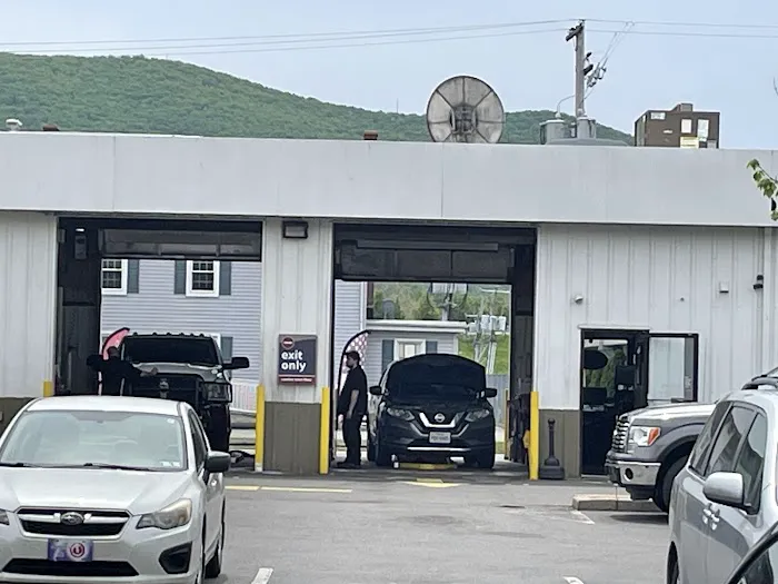 Jiffy Lube Oil Change & Multicare 0
