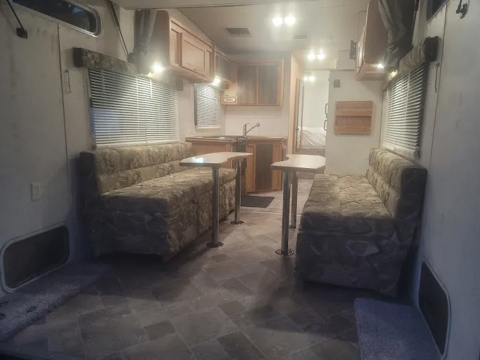 Mobile RV Repair and Services 8