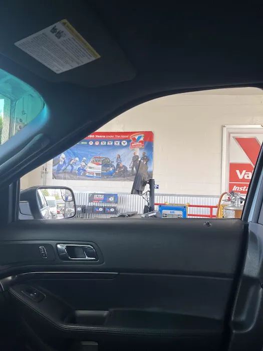 Valvoline Instant Oil Change 4