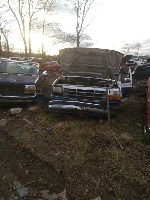 Freeman's Auto Salvage 3