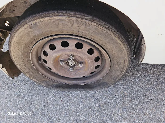 TORRES TIRES & TRUCK REPAIR 6