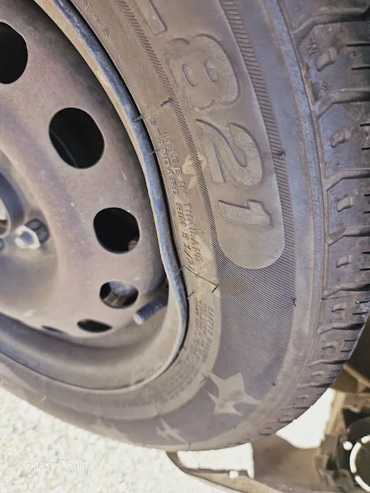 TORRES TIRES & TRUCK REPAIR 5