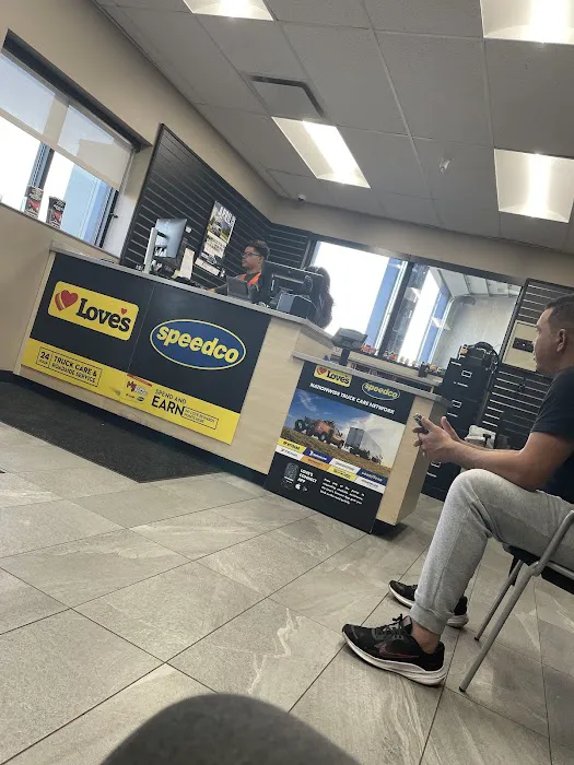 Speedco Truck Lube and Tires 2