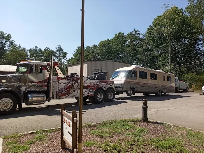 Hockenberry's Garage 5
