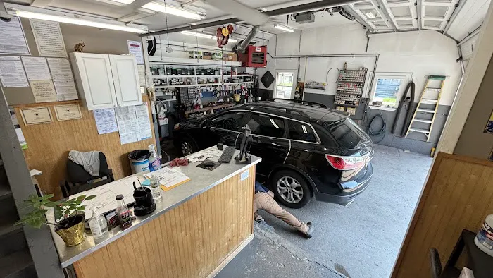 Johnny's Auto Service 0