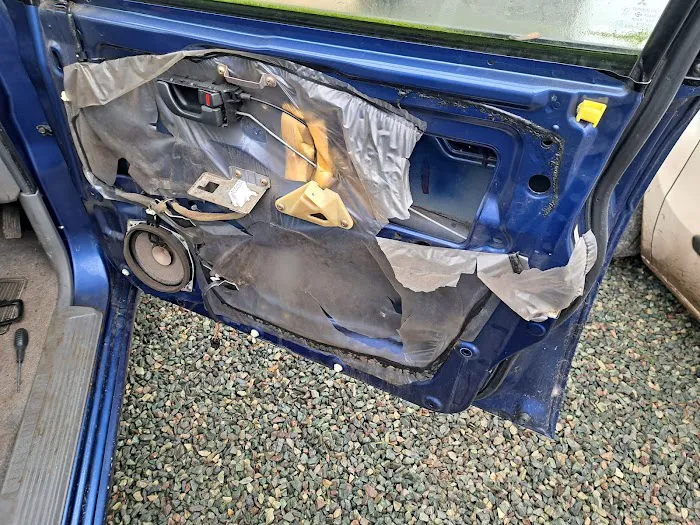 Pro Car Repair & ECU Programming Services 4