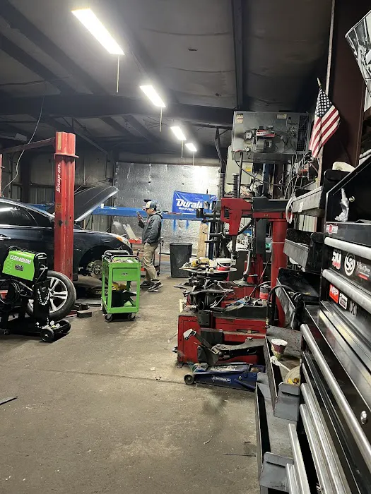 NIXON PERFORMANCE AUTOMOTIVE 6