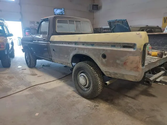 Buds Auto Body 3