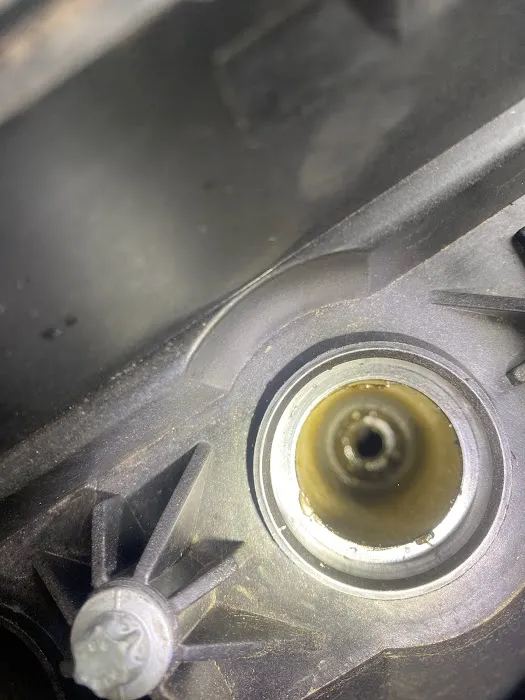 B & L Auto Glass & Parts 1