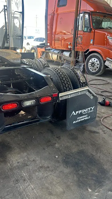 truck tire repair 2