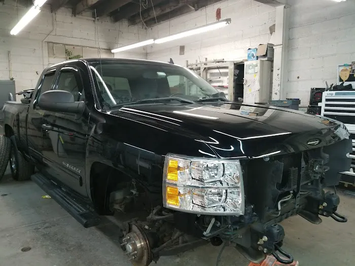 Casco Auto Body 3