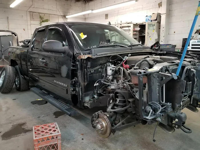 Casco Auto Body 5