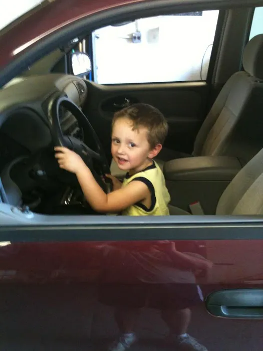 G N B Auto Body 0