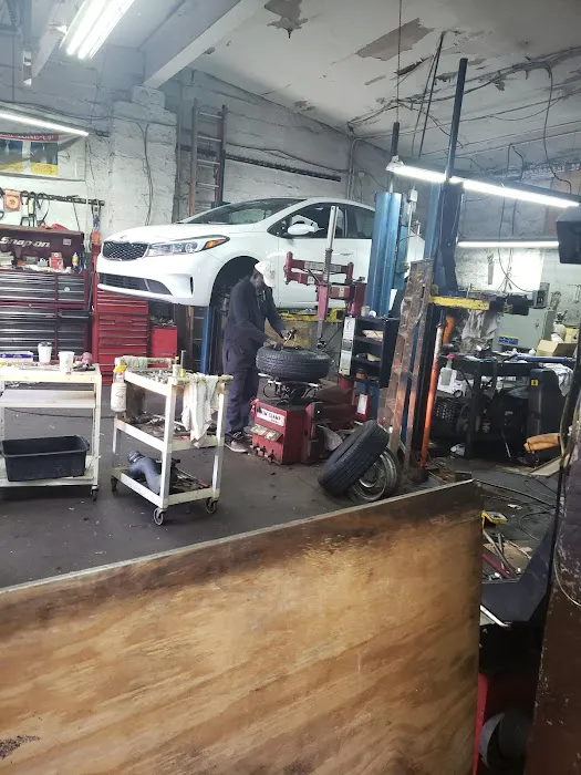 Parkway Garage 3