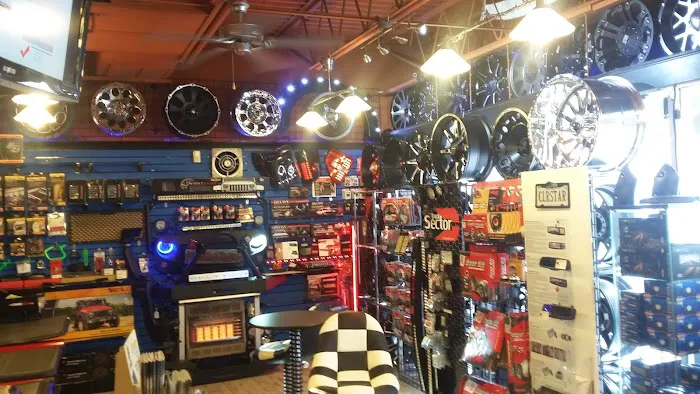 Finishline Auto Salon 0
