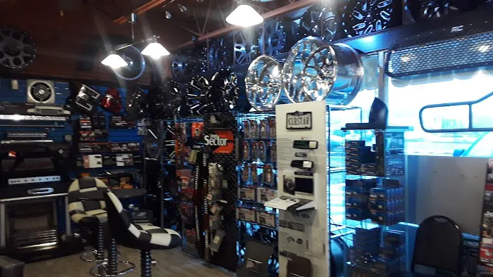 Finishline Auto Salon 2