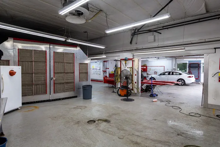 Rocco's Collision Center 2