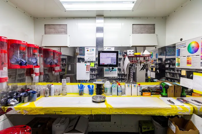 Rocco's Collision Center 4