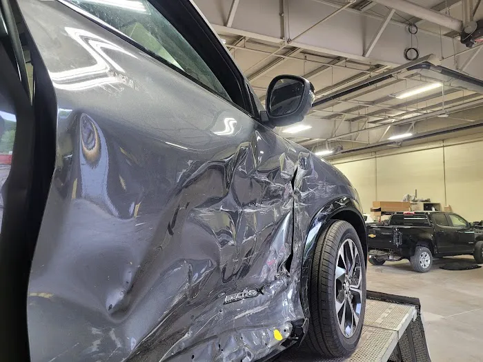 AutoNation Collision Center Amherst 0