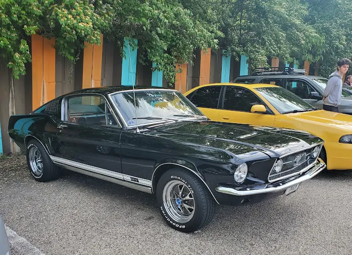 Last Chance Garage & Body Shop 2