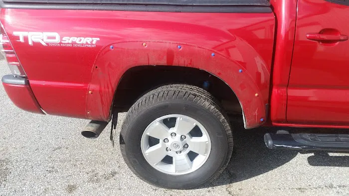 D&R Collision & Automotive Services 2