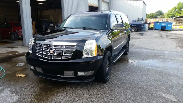 D&R Collision & Automotive Services 4