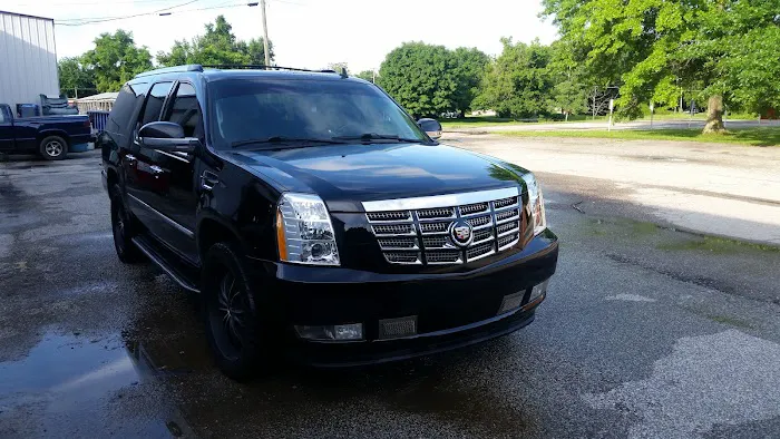 D&R Collision & Automotive Services 3