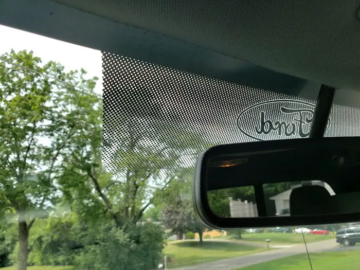 Kiss Auto Glass 1