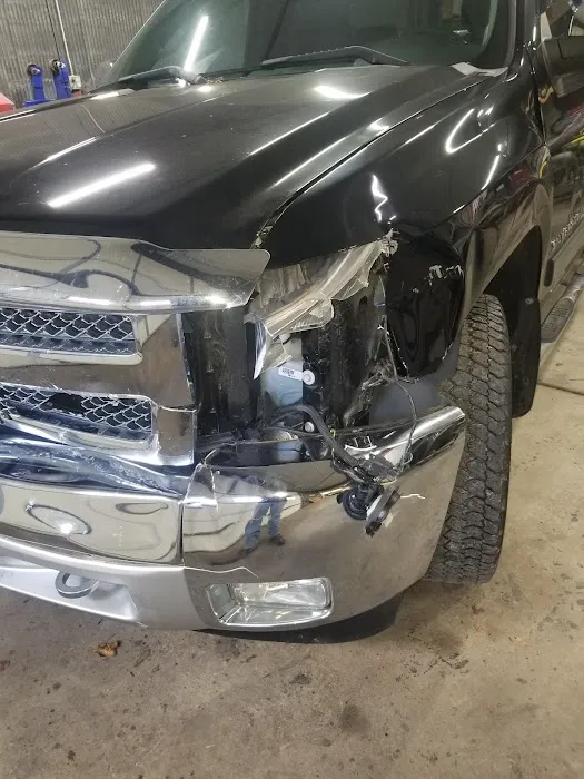 Huck's Body Shop/Ohio Valley Collision 7