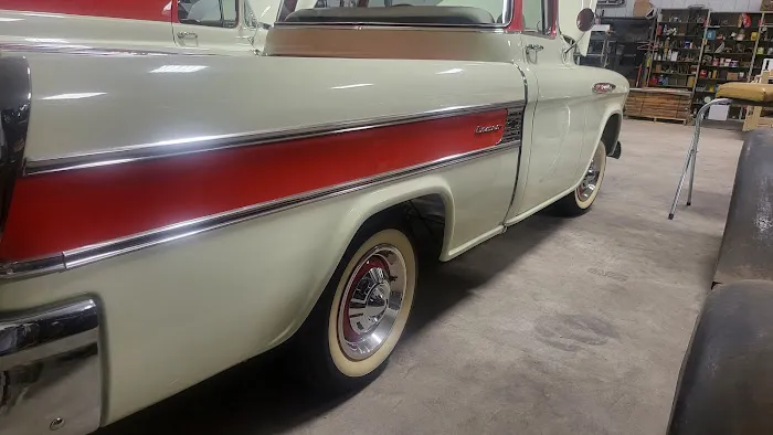 Huck's Body Shop/Ohio Valley Collision 4