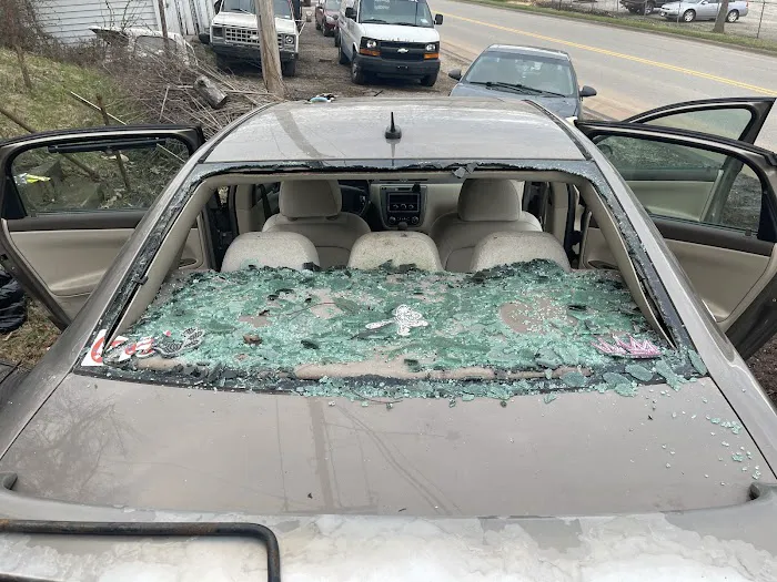 Sutton's Mobile Glass 1