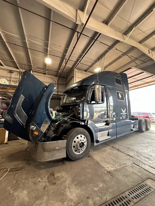 AT Truck & Trailer Repair 1