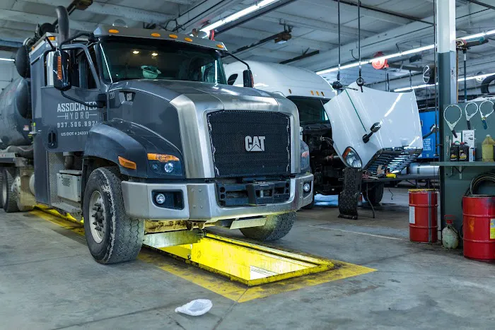 The Service Company - Complete Truck Repair 9