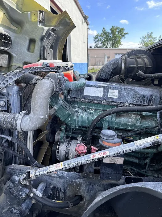 Webster Truck Repair LLC 4