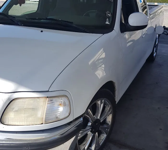 Landa's Automotive Repair 7