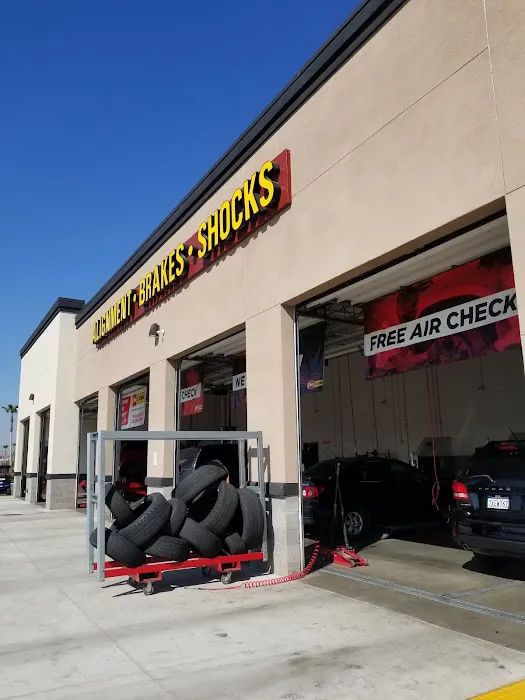 Les Schwab Tire Center 4