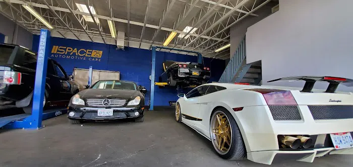 SPACE25 Automotive Care 7