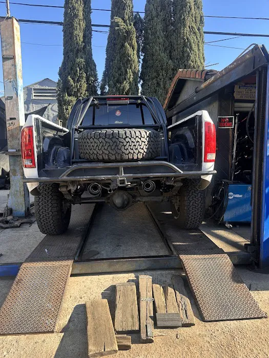 Advance Muffler 1