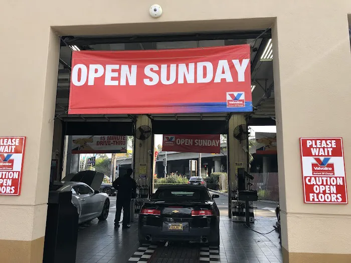 Valvoline Instant Oil Change 6