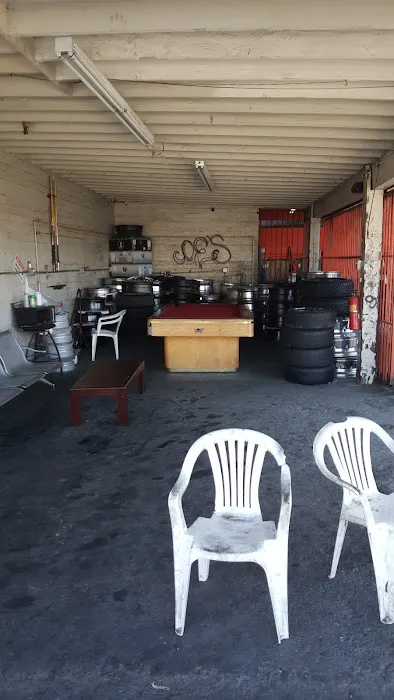 Joe's Tire Shop 4