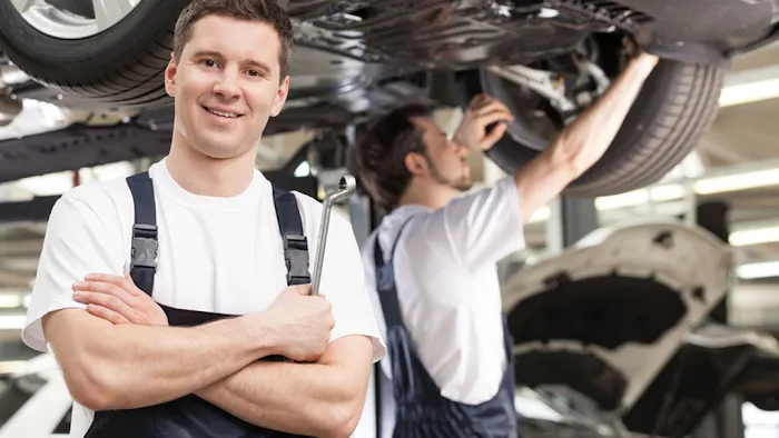 Franco's Automotive 9