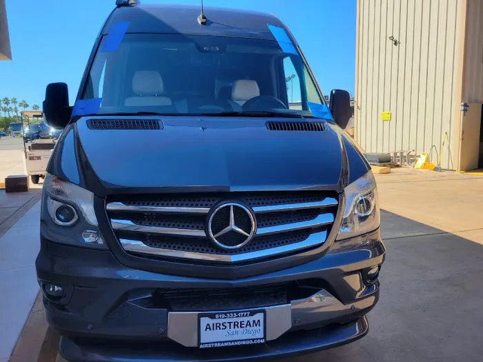 A Auto Glass Services 7